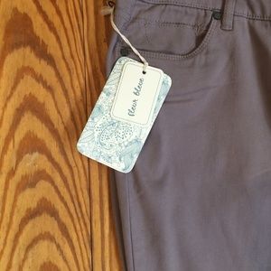 Fleur Bleue grey pants.